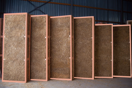 strawpanel